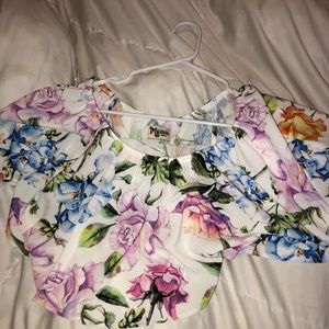 Show me your mumu floral crop